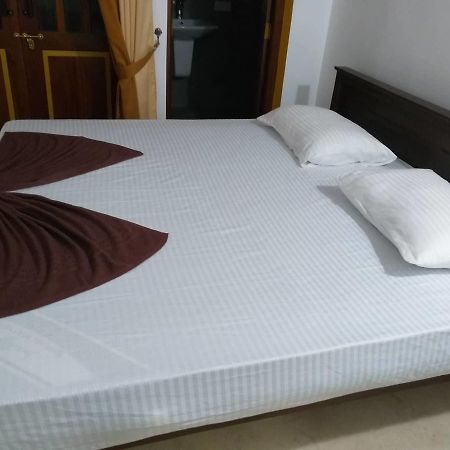 Villa Palm Breeze Polhena Luaran gambar