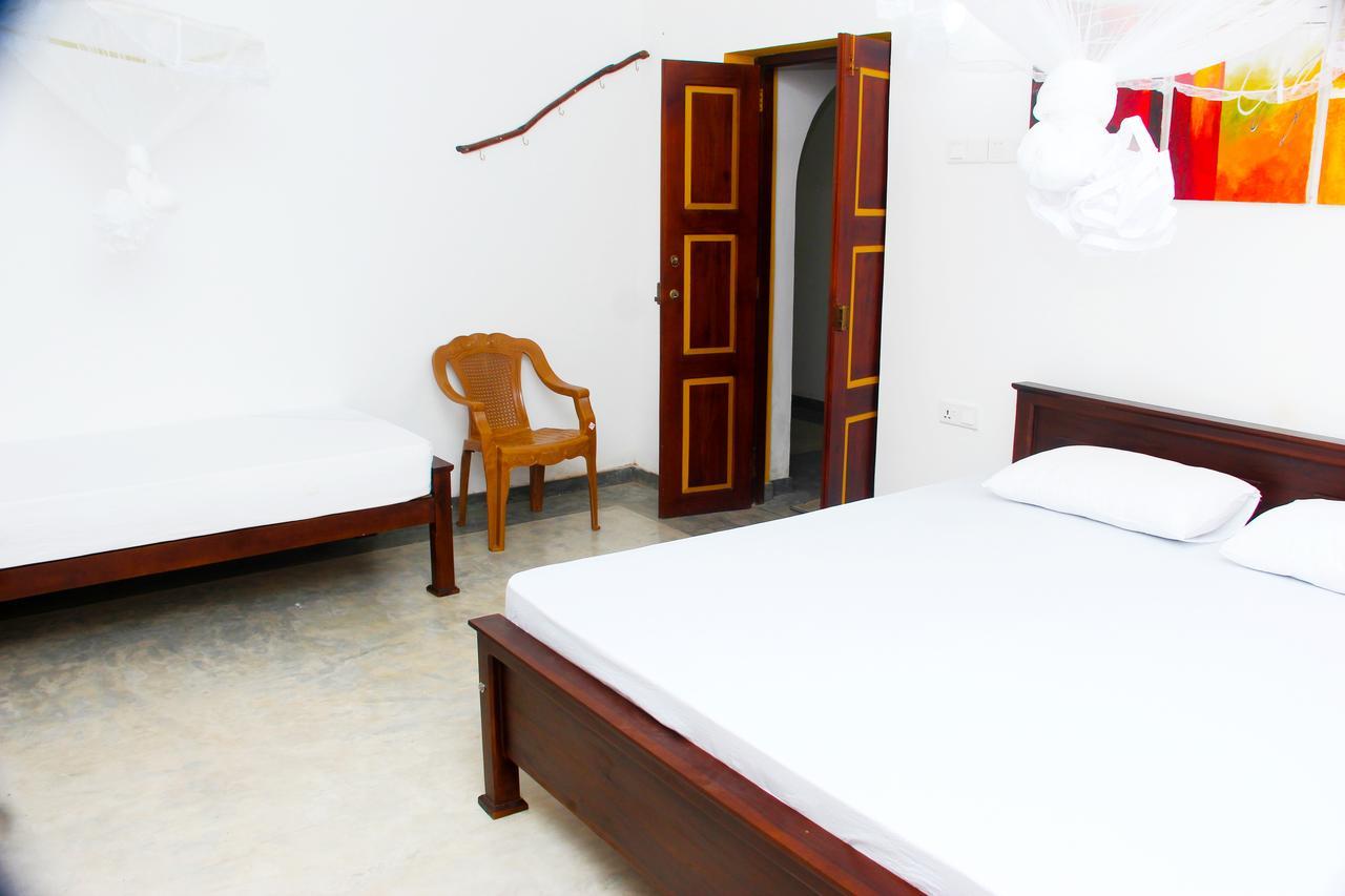 Villa Palm Breeze Polhena Luaran gambar
