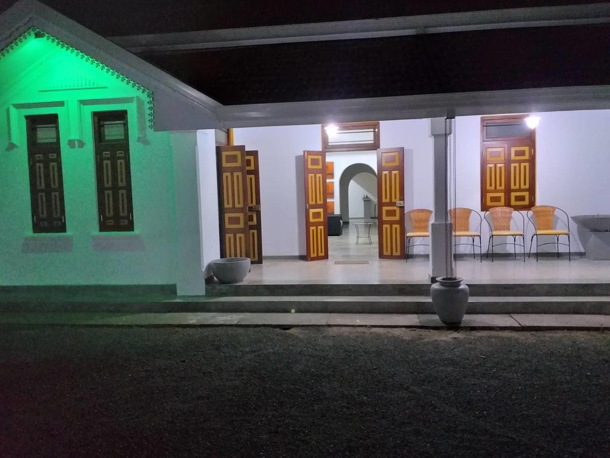 Villa Palm Breeze Polhena Luaran gambar